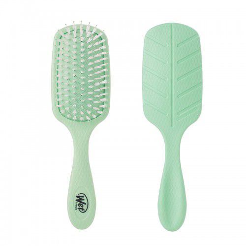 WETBRUSH GO GREEN™ TREATMENT &amp; SHINE PLAUKŲ ŠEPETYS SU ŠERNO ŠERELIAIS IR NATŪRALIU ARBATMEDŽIO ALIEJUMI